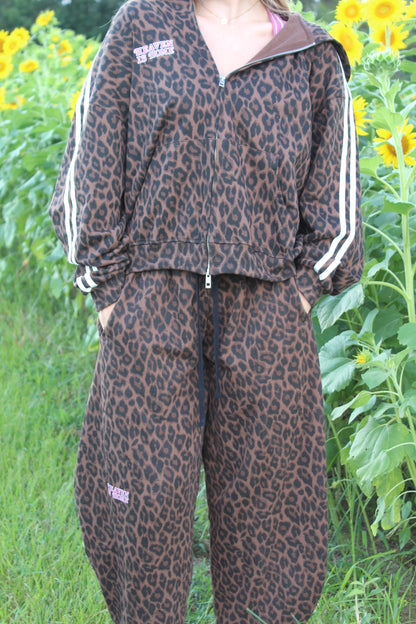 Unisex Leopard Barrel Leg Sweatpants